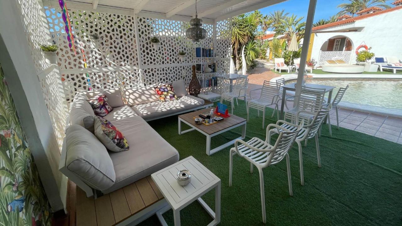 Rainbow Golf Bungalows, Gay Men-Only Resort マスパロマス エクステリア 写真
