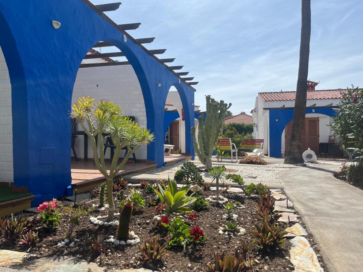 Rainbow Golf Bungalows, Gay Men-Only Resort マスパロマス エクステリア 写真