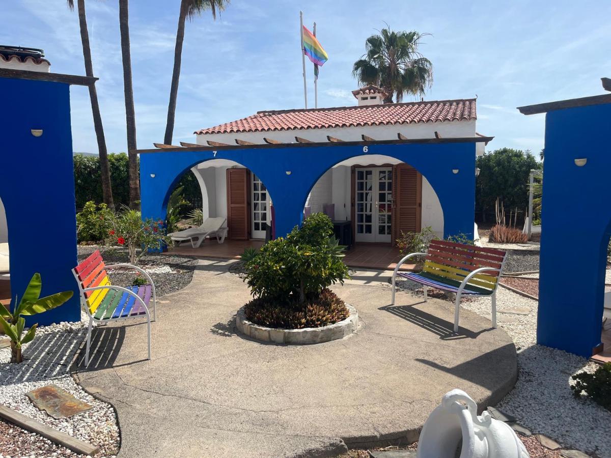 Rainbow Golf Bungalows, Gay Men-Only Resort マスパロマス エクステリア 写真